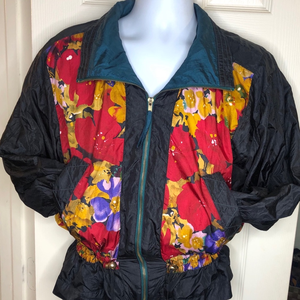 Vintage 80s Ladies Floral Windbreaker Size Small